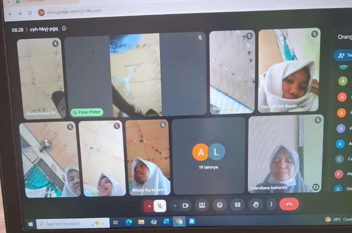 MTsN 3 Merangin Mulai Terapkan Pembelajaran Daring Akibat Kabut Asap Semakin Parah MTsN 3 Merangin Mulai Terapkan Pembelajaran Daring Akibat Kabut Asap Semakin Parah